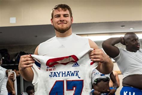 Plainville, KS Status Active 2023 season stats REC 4 YDS 48 TD 1 AVG 12.0 View the profile of Kansas Jayhawks Tight End Jared Casey on ESPN. Get the latest news, live stats and game.... 