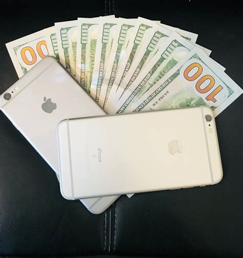 Cash for iphones. Get 4-65% of the Device's Market Value. If you want an instant payout for your broken iPhone, in-store would be a good place to sell it. But buyback stores usually offer a better price. Also, retail stores will accept your electronics in … 