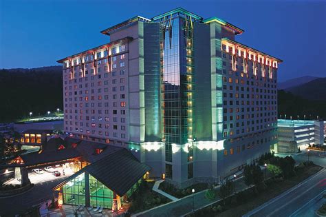 Casino cherokee nc. The luxurious 21-story Harrah's Cherokee Hotel is set amid the beautiful mountain setting of western North Carolina. The grand lobby provides a lodge-like feel in a warm and comfortable setting. Enjoy four-star lodging, spacious rooms and high-tech amenities. Suggest edits to improve what we show. 