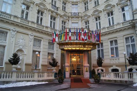 Casino royale hotel ispan