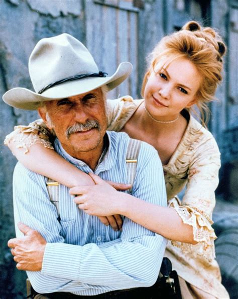 Cast for lonesome dove. Visit my "HK and Cult Film News" blog: http://www.hkfilmnews.blogspot.comCaptain Woodrow F. Call (Tommy Lee Jones) refuses to admit......that young orphan Ne... 