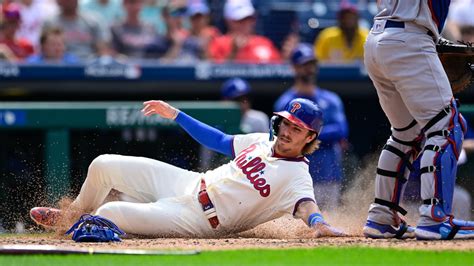 Castellanos’ homer helps Phillies to series win over Dodgers