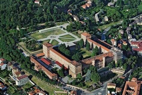 Castello di Moncalieri - Wikipedia