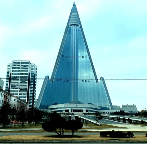 Castillo Lee  Pyongyang