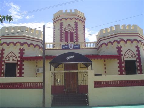 Castillo Robert Yelp Guyuan