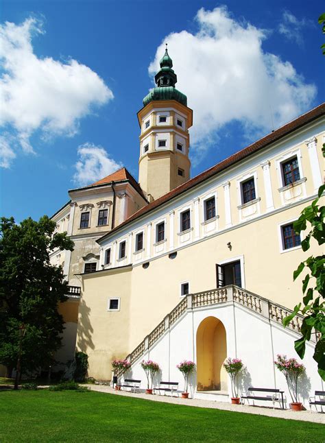 Castillo de Míkulov en Mikulov, Chequia Sygic Travel