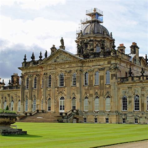 Castle howard yorkshire. Jun 13, 2023 · Where is it: Welburn and Castle Howard are located in the Howardian Hills, which borders the south of the North York Moors. Distance: 4.7 miles. Time: 1h 30min. Difficulty: Easy. Terrain: Path, road, gravel, dirt, grass. Amenities: In Welburn there is the Crown and Cushion pub, and a cafe. Nothing along the route. 