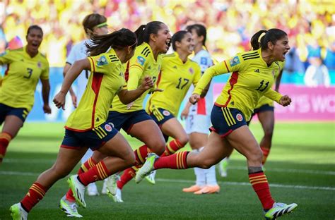Catalina Usme, la goleadora de Colombia que tiene al país soñando fútbol
