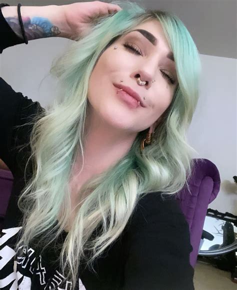 🍑 [SEX VIDEO] Catcandescent Onlyfans Leak