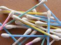 Category:Cotton swabs - Wikimedia Commons