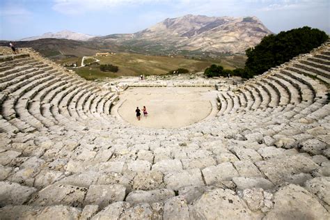 Category : Ancient Greek theatre (Segesta) - Wikimedia