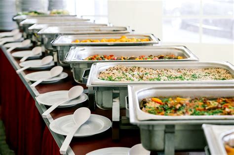 Cater food. Catered funeral receptions. Make a catered reception or food and beverage delivery part of the funeral service for your loved one. With the catered reception services offered through Dignity Memorial ® funeral providers, you won’t need to find an outside caterer, schedule more appointments to plan your menu or find time to shop for food and … 