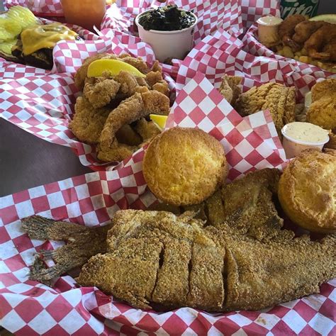 Catfish corner. Read 124 customer reviews of Catfish Corner, one of the best Restaurants businesses at 4516 N 60th St, Omaha, NE 68104 United States. Find reviews, ratings, directions, business hours, and book appointments online. 