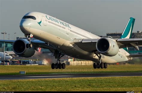 The Cathay Pacific Group matched the close of 2022 with 222 aircraft in its fleet. These planes were split between 181 with the Cathay mainline, 26 with Hong Kong Express, and 15 with Air Hong Kong. Regarding Airbus models, the A321 , A330 , and A350 productions have a stronghold in the fleet.. 