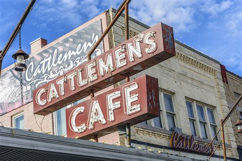 Cattlemans okc. Oklahoma City, OK 73108 Open until 10:00 PM. Hours. Sun 7:00 AM -10:00 PM Mon 6:00 AM ... Since 1945, Cattlemen's Steakhouse has become a gathering place for all kinds of folks - from movie stars to rodeo greats, politicians to potentates! Check the walls of the dining rooms and view the drawings of all the well-knowns who have sampled ... 
