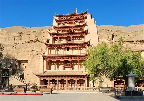 Cave Temples of Mogao at Dunhuang: Art and History on the Silk …