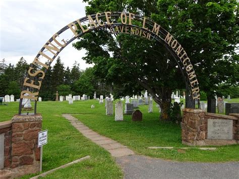 Cavendish Cemetery attraction reviews - Cavendish Cemetery …