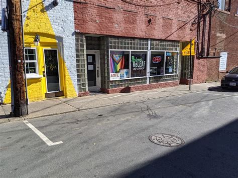 Cbd store charlottesville. The Hidden Leaf. 105 West Main St Ste 200 Charlottesville, VA 22902 (434) 284-5229. For those looking for a more holistic approach to CBD, The Hidden Leaf is the perfect spot. They offer high-quality organic CBD products, including oils, tinctures, edibles, and topical creams. GO TO LOCATION >. 