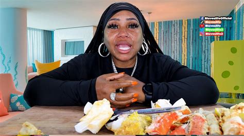 Shop Smackalicious hot sauces, sauce mixes, and learn spicy food recipe ideas offered by the YouTube Mukbang Star Bethany Gaskin.