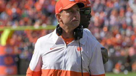 Cclemson football. Visit ESPN for Clemson Tigers live scores, video highlights, and latest news. Find standings and the full 2024 season schedule. 