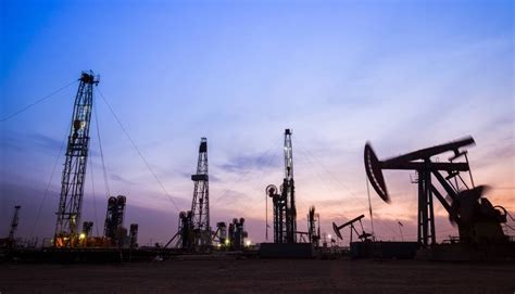 Cdl oil jobs in texas. Rig-Mechanic. 9999 Helmerich & Payne Management LLC Odessa, TX. $25 to $34.50 Hourly. Full-Time. The Rig Mechanic is primarily responsible for repairing, maintaining, and installing oil well drilling machinery and equipment. Location : Odessa, TX, Tyler Texas, Oklahoma City, OK, Grand Junction ... 