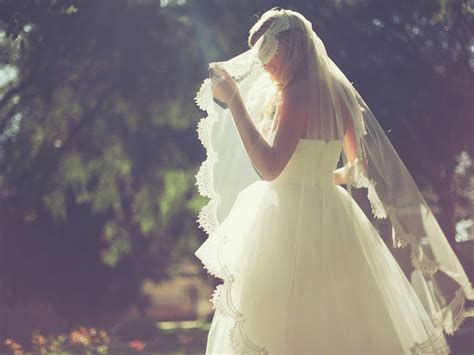 Ce inseamna cand visezi nunta rochie alb cu verde? - tylna-belka.com