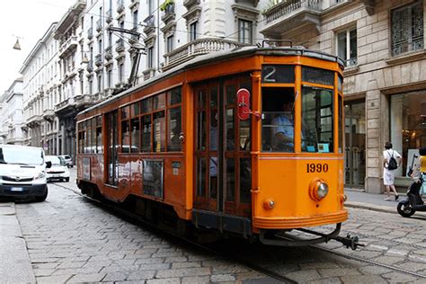 Ce inseamna cand visezi tramvai? - tylna-belka.com