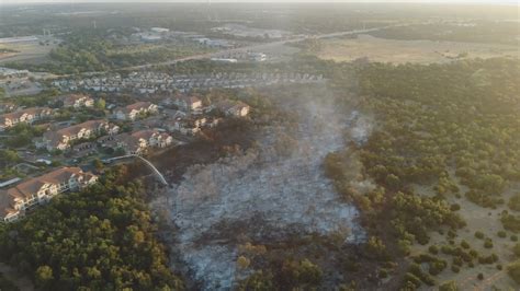 Cedar Park brush fire now 50 acres, 60% contained; apartment building destroyed