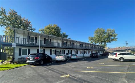 Cedarwood Apartments Bowling Green, Ohio