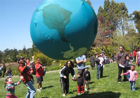 Celebrate Earth Day at the Oakland Zoo