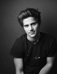 Celebrities with first name: Max - FamousFix.com list