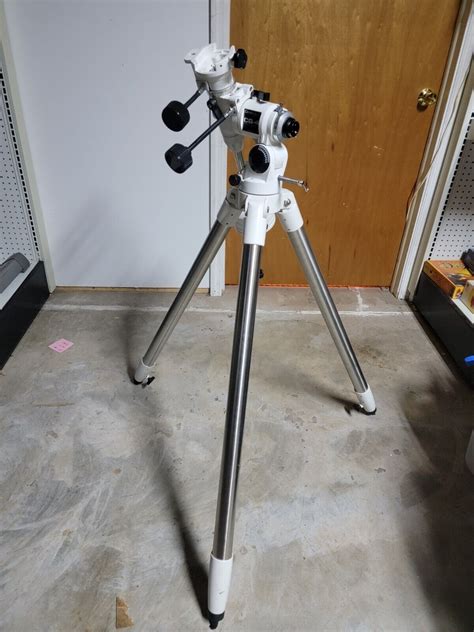 Celestron CG-4 German Equatorial Mount and Tripod