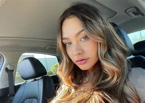 Celina smith parents. Born on February 22, 1999, Celina Smith is an Instagram model and social media influencer. While there’s limited information about her parents and siblings, her mother is Tiffany Smith, but her father’s identity remains unknown. Hailing from Los Angeles, she gained fame through her on-and-off relationship with YouTuber Stephen … 