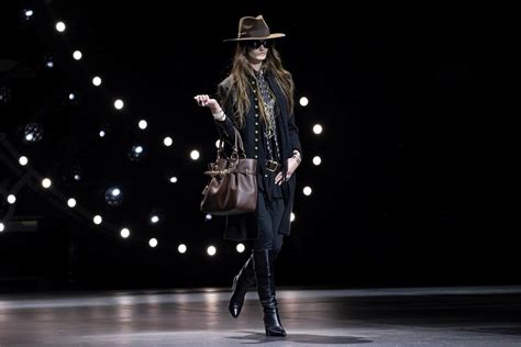 Celine show. CELINE HOMME’s SS23 show took place at the Palais De Tokyo late last month in celebration of its 20th anniversary and creative director, Hedi Slimane’s return to the historic venue. Slimane ... 