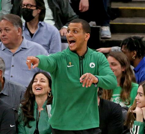 Celtics’ Joe Mazzulla learns lessons, pushes right buttons in first playoff series