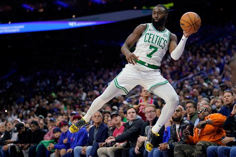 Celtics’ late comeback bid falls short against 76ers in second consecutive loss
