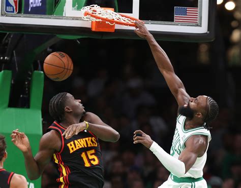Celtics lean on hustle plays, best rebounding game of season to beat Hawks