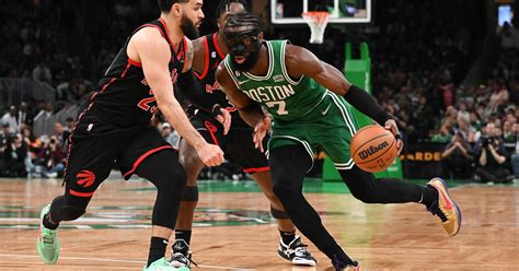 Celtics wrap up East No. 2 seed with 97-93 win over Raptors