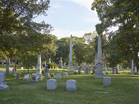 Cemeteries - Encyclopedia of Milwaukee