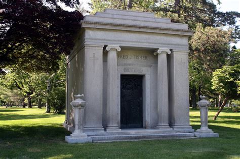 Cemetery southfield mi. Holy Sepulchre Catholic Cemetery: Southfield, Michigan (248) 350-1900 fax(248) 350-1737. 25800 West 10 Mile Road, Southfield, MI 48034. 