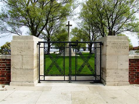 Cemetry Gates - Wikipedia