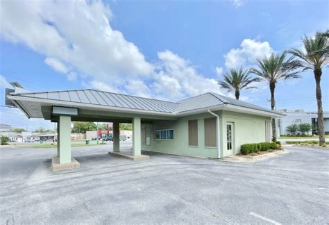 Centennial Bank, 1532 John Sims Pkwy E, Suite A, Niceville, FL, Banks