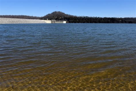 Center Hill Lake Water Level (last 30 days) Water Level on 10/13: 41.92 (-590.08) Water Level Details. Lakehub Lakes. Fort Loudoun Lake. J Percy Priest Lake.