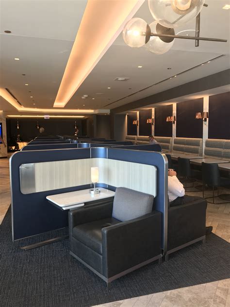 Centurion lounge ord. London. American Express. While Heathrow Airport made its debut in 1946, the LHR Centurion Lounge offers a wealth of polished amenities fresh from the 21st century. During a visit, guests can ... 