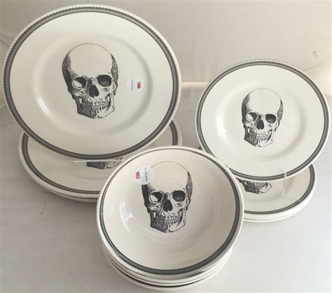 Ceramic halloween plates. Things To Know About Ceramic halloween plates. 