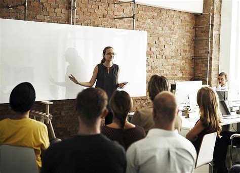 Cercador de cursos, especialitats i centres de formació