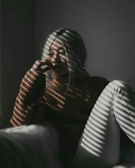 Ceren Stinson. "Bazen bir merdiven çıkar insan Her. 