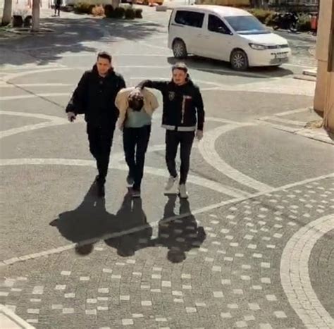 Cezaevi koşulları tepki çekti! İBB tutuklusunun oğlundan sosyal . 