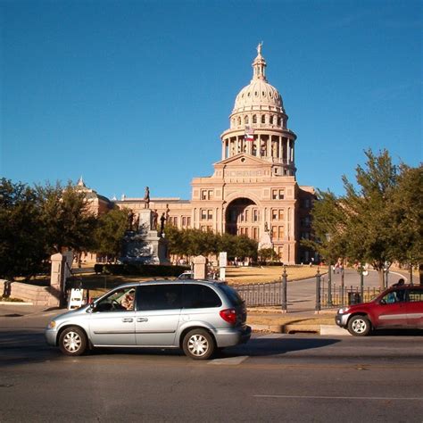 Cháchara de austin. Read the story of Persuasion by Jane Austen : with original illustrations by C.E. Brock (Book Candy Classics 2) http://amzn.to/2Fa3rOL____M.C. FRANK is a ... 