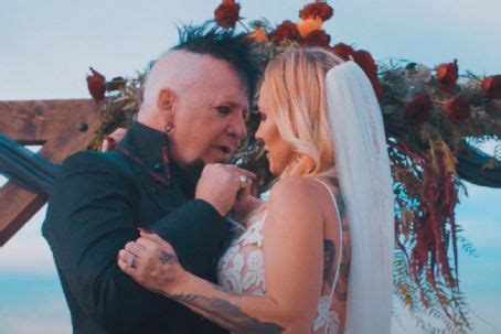 Chad Gray and Shannon Gunz - Dating, Gossip, News, Photos